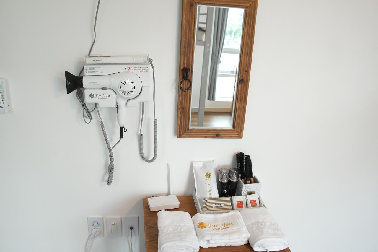 For You Hostel Yeosu Esterno foto